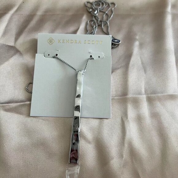 Kendra Scott necklace - Picture 2 of 6